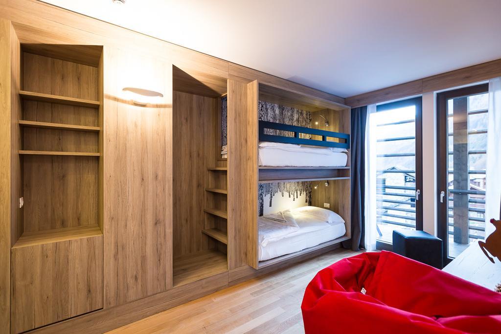 Nh Collection Alagna Mirtillo Rosso エクステリア 写真